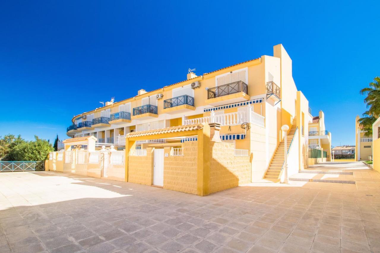 Nice House With Tennis Court,Sports And Playground Торрев'єха Екстер'єр фото