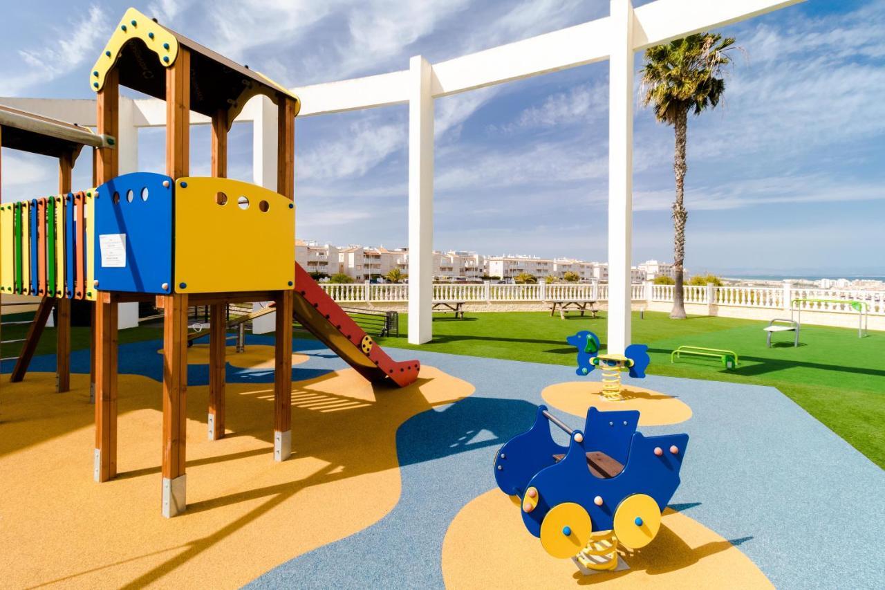 Nice House With Tennis Court,Sports And Playground Торрев'єха Екстер'єр фото
